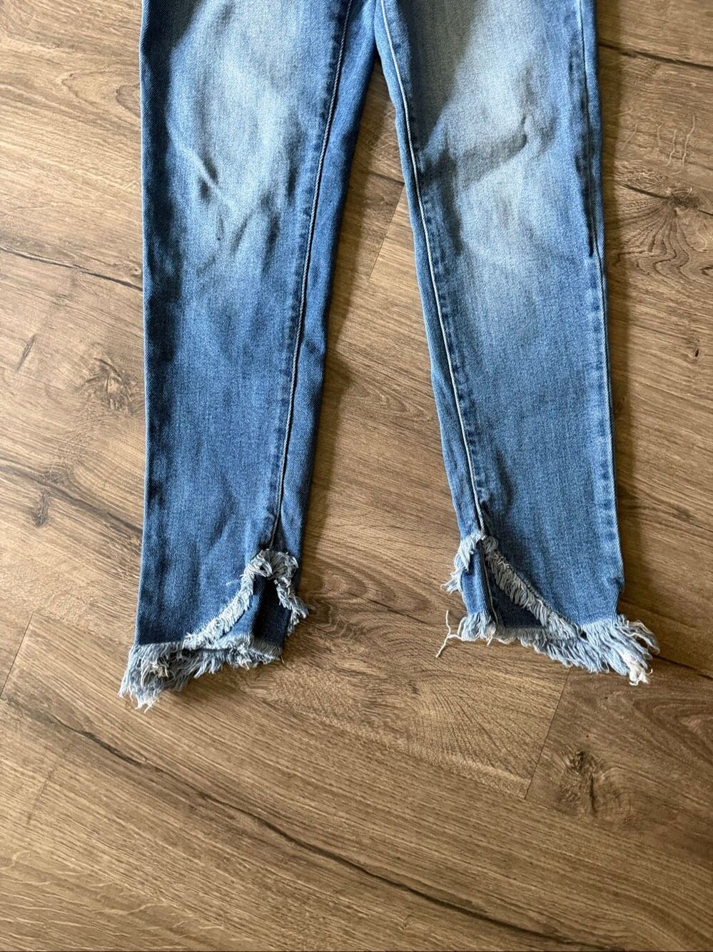 Pink blush Navy Blue Distressed Fringe Hem Maternity Jeans size 29 - Picture 8 of 8